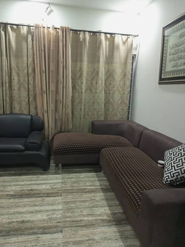 10 Marla Furnished Lower Portion 2 Bed Available For Rent In Gold view Residencia Ph 1Bahria Town Lahore 3