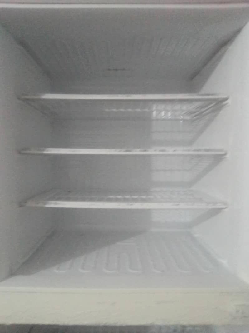 PEL REFRIGERATOR 2