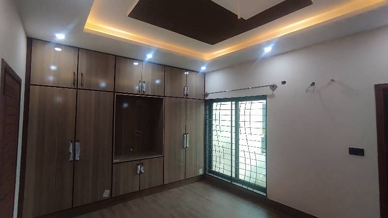 3 MARLA BRAND NEW FIRST ENTRY UPPER PORTION AVAILABLE FOR RENT IN ALKABIR PH 2 LAHORE 1