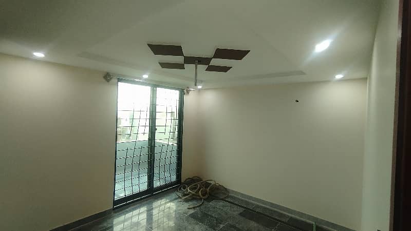 3 MARLA BRAND NEW FIRST ENTRY UPPER PORTION AVAILABLE FOR RENT IN ALKABIR PH 2 LAHORE 17