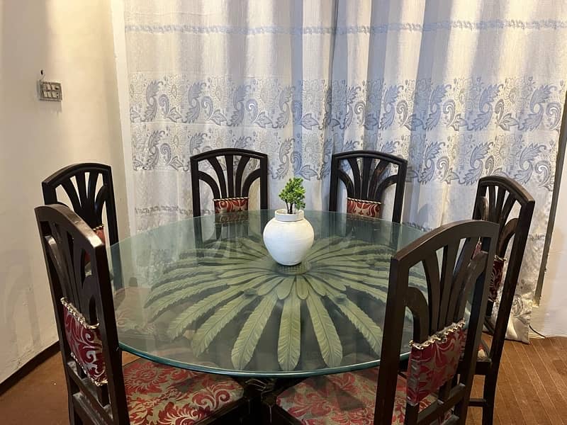 dining table with 6 chairs 1