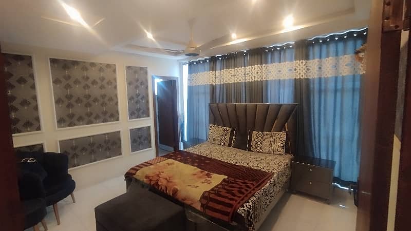 1 BEDROOM FURNISH FLAT AVAILABLE FOR RENT ON PRIME LOCATION IN SECTOR C BAHRIA TOWN LAHORE 1