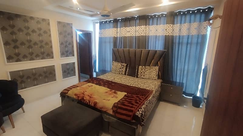 1 BEDROOM FURNISH FLAT AVAILABLE FOR RENT ON PRIME LOCATION IN SECTOR C BAHRIA TOWN LAHORE 2