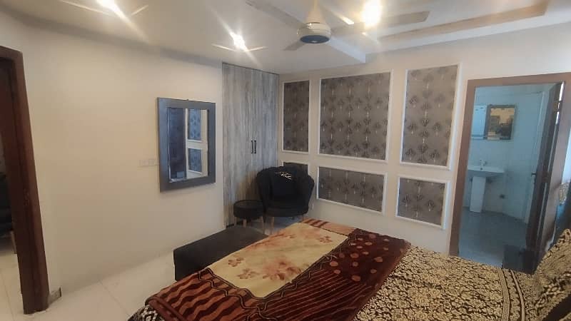 1 BEDROOM FURNISH FLAT AVAILABLE FOR RENT ON PRIME LOCATION IN SECTOR C BAHRIA TOWN LAHORE 3