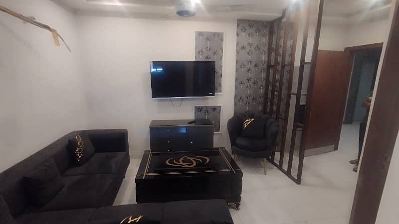 1 BEDROOM FURNISH FLAT AVAILABLE FOR RENT ON PRIME LOCATION IN SECTOR C BAHRIA TOWN LAHORE 6