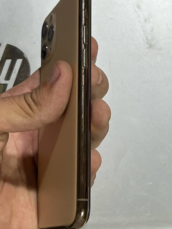 Iphone 11 Pro PTA Approved 4