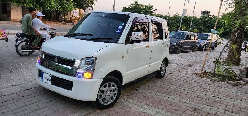 Suzuki Wagon R 2007/12 on my name everything is 100% perfect 9