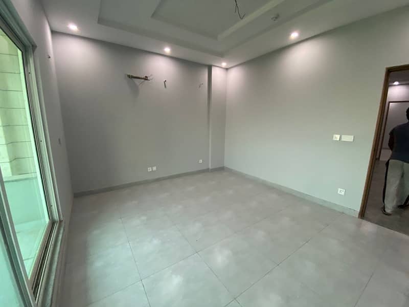 Brand New Flat Available For Rent Near All Facilities 4