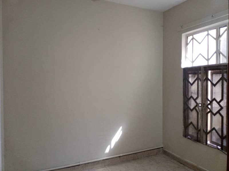 1 kanal Upper Portion Available for rent 2