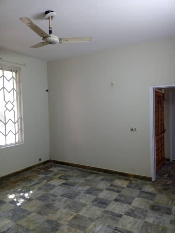 1 kanal Upper Portion Available for rent 10