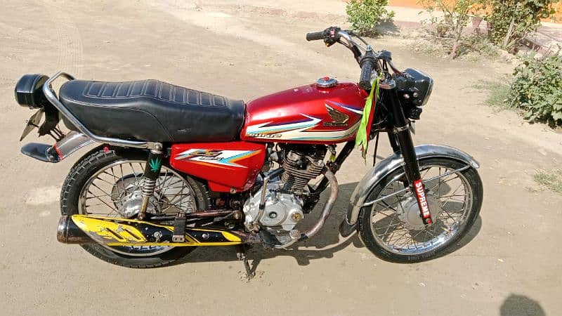 Honda CD 125 model 2016 Peshawar registration 1