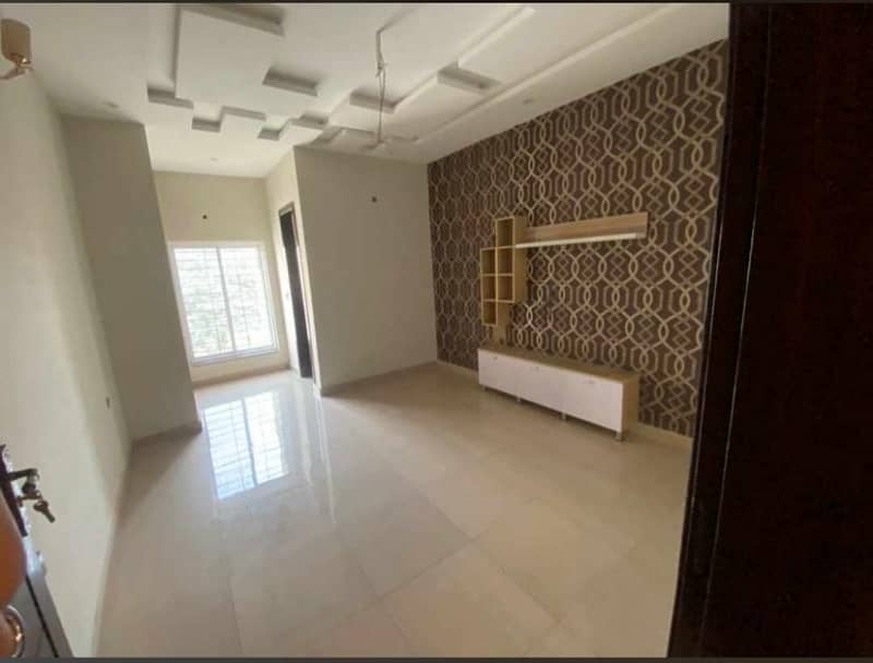 10 Marla Full House For Rent Nasheman Iqbal Phase 2 3