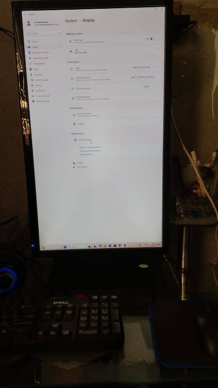 Acer orignal LCD with orignal Stand 1