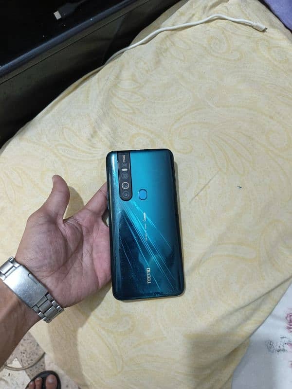 tecno camon 15 pro. 6gb128gb 3