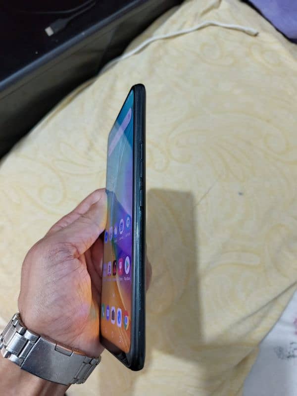 tecno camon 15 pro. 6gb128gb 7