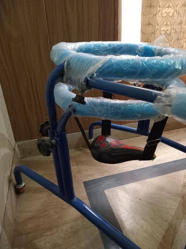 Adjustable walker for special kids 1