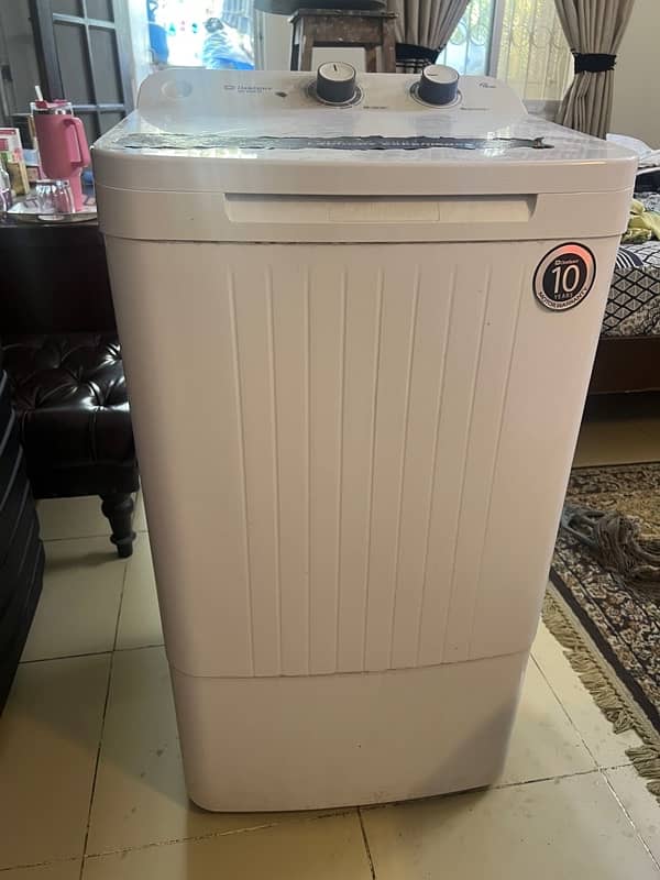 DW 6100 White Single Tub Washer 0