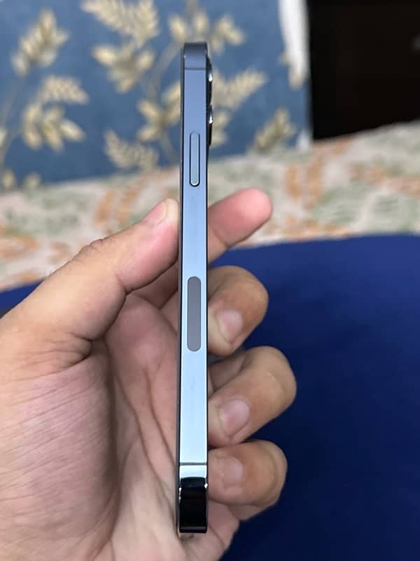 Iphone 12 pro 128gb PTA APPROVED 3