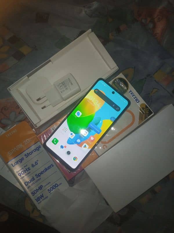 tecno Spark 20c Ram. 8 . . . GB128 all OK  Hain 0