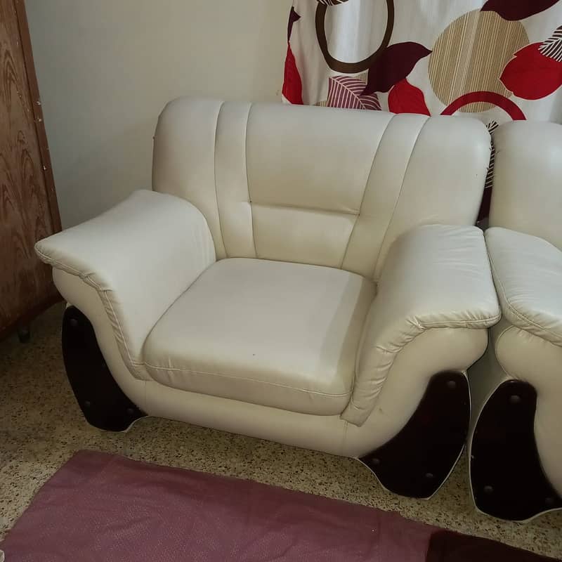 7 seater used Master Molty Fo 1