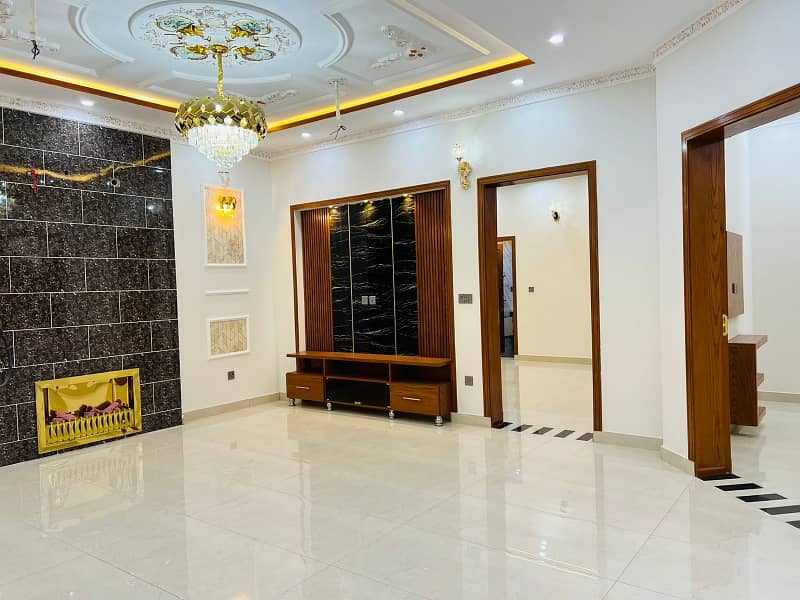 12 Marla Brand New First Entry House Available For Rent In Johar Town 60ft Road 2