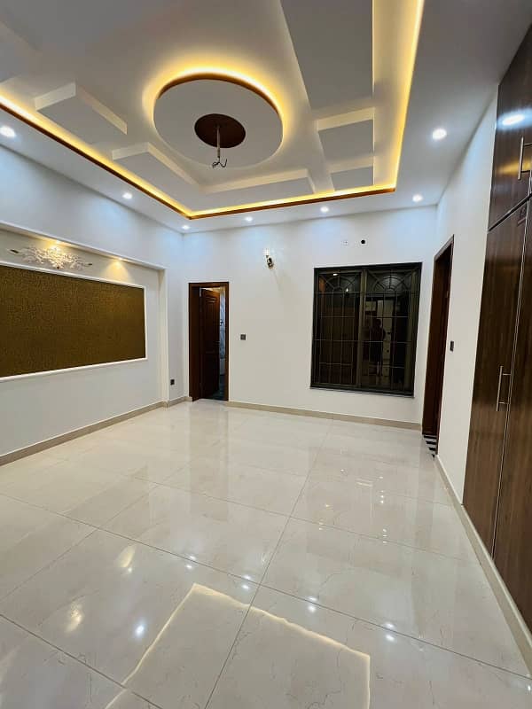 12 Marla Brand New First Entry House Available For Rent In Johar Town 60ft Road 3