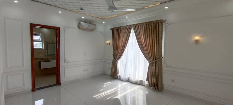 Fully Furnished 1 Kanal Full Basement W-Block DHA Phase 7 7