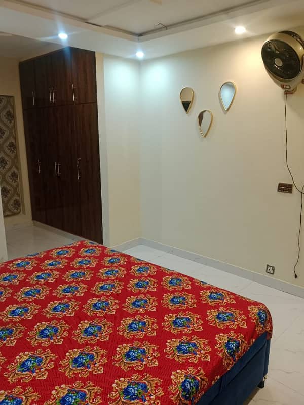 1 BED FULLY FURNISH APARTMENT AVAILEBAL FOR RENT IN BAHRIA TOWN LAHORE 1