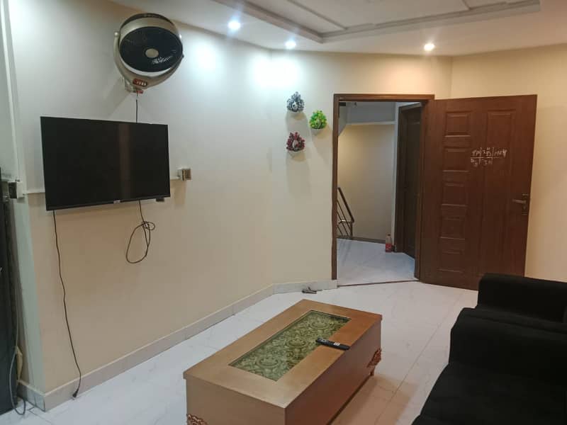 1 BED FULLY FURNISH APARTMENT AVAILEBAL FOR RENT IN BAHRIA TOWN LAHORE 10