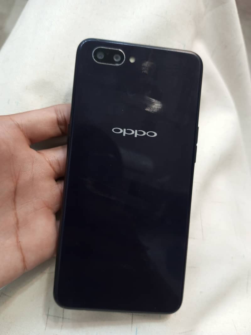 oppo A3s for sale 3/32 with box only 5