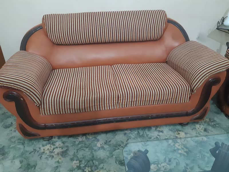 Sofa set 10/10 condition 2