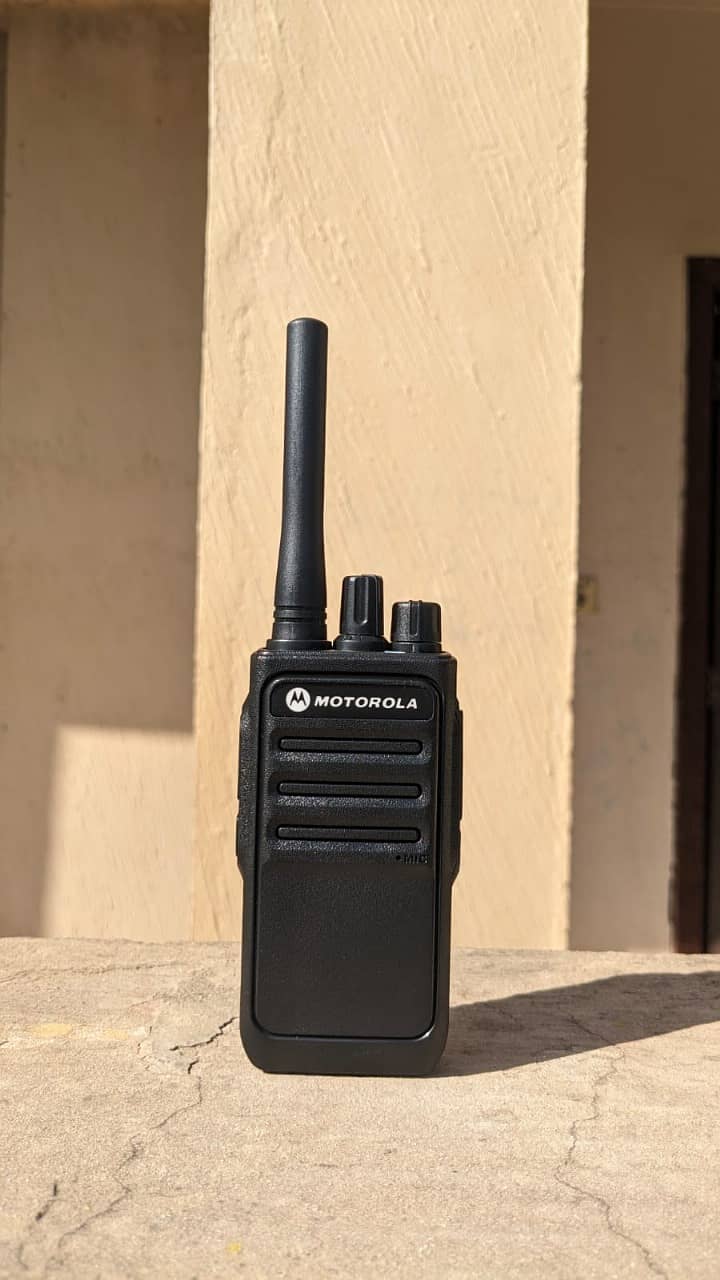 Walkie talkie ,Motorola, kenwood Samsung | Wirless Set |Motrola Tc999 1