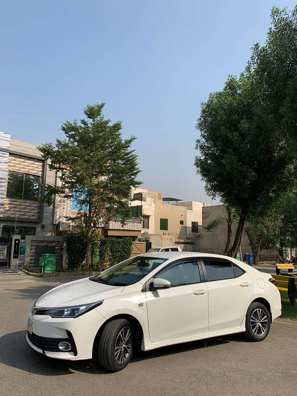 Toyota Corolla Altis 2019 3