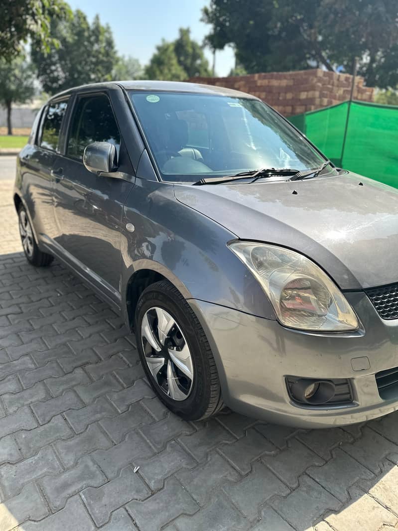 Suzuki Swift 2012 1