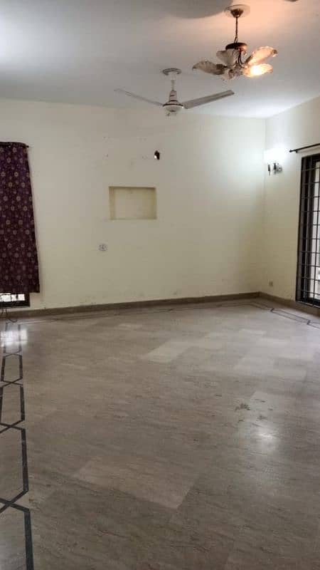 1 kanal house for rent in PCSIR Phase 2 also available for Office use 10