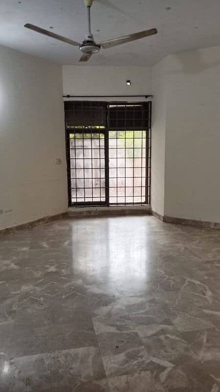 1 kanal house for rent in PCSIR Phase 2 also available for Office use 13