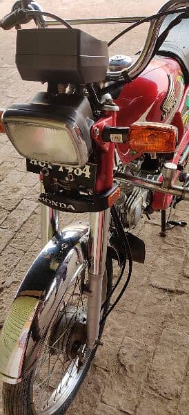 Honda cd 70 condition saaf Hy copy later ok Hy 1