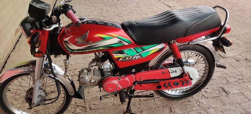 Honda cd 70 condition saaf Hy copy later ok Hy 4