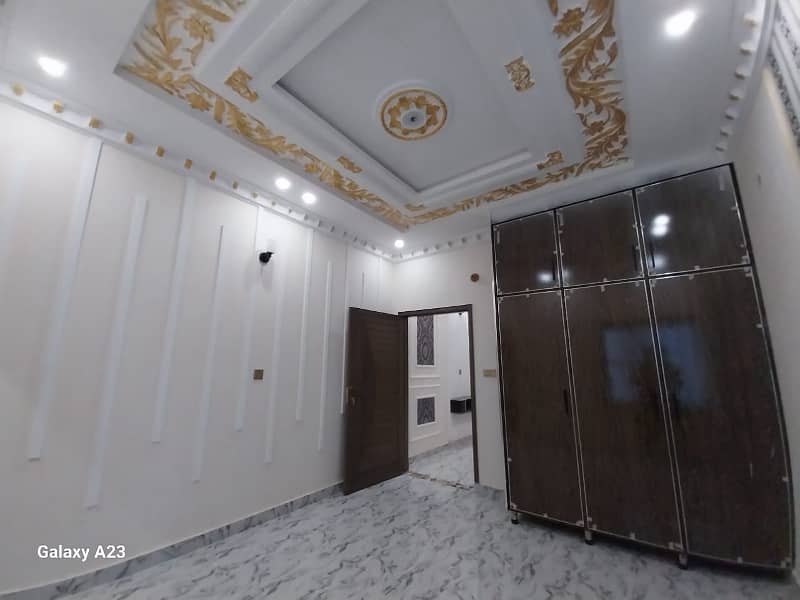 3 Marla double Story House Available For Rent Sabzazar Vip house Good location 10