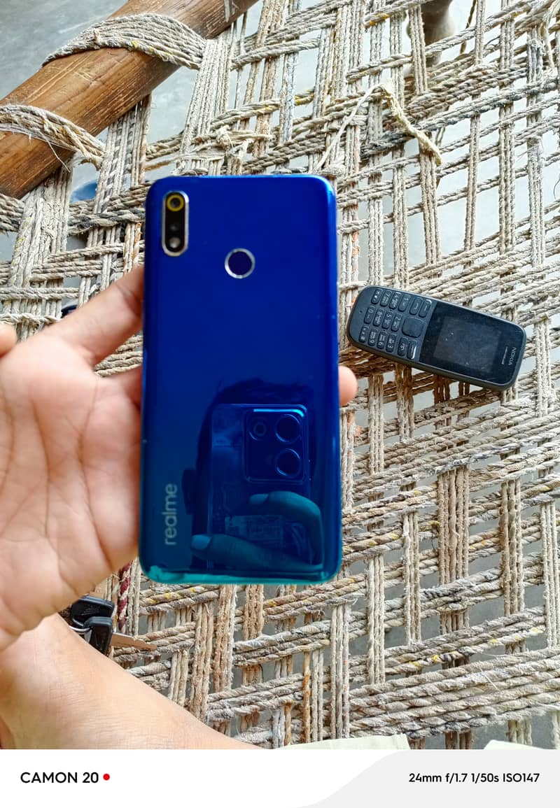 Realme 3 4gb ram 64gb storage 1