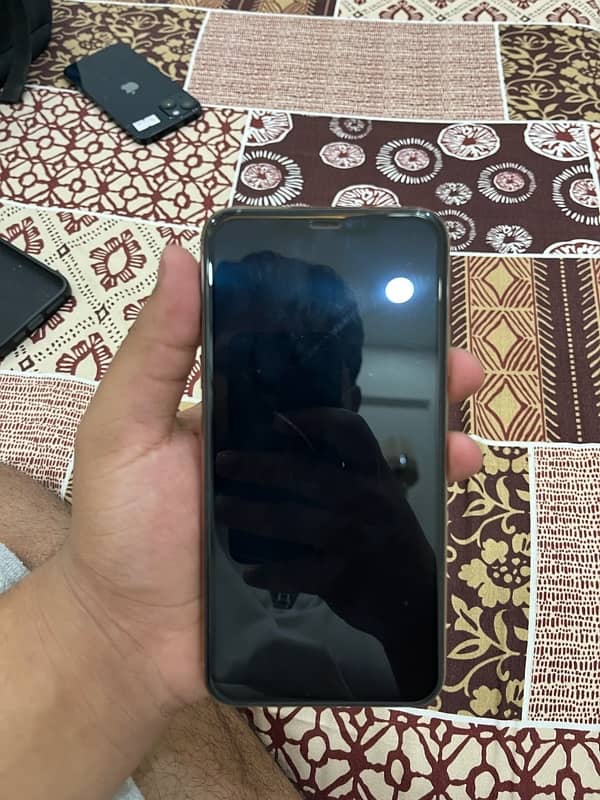 iphone 11 promax 256 gb non pta 4