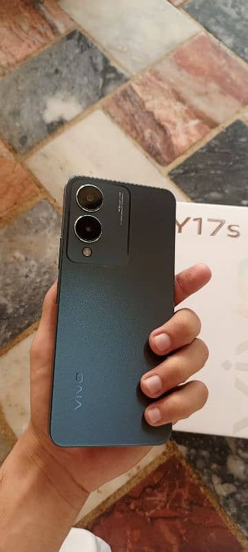 vivo y17s 2