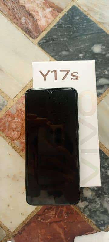 vivo y17s 4