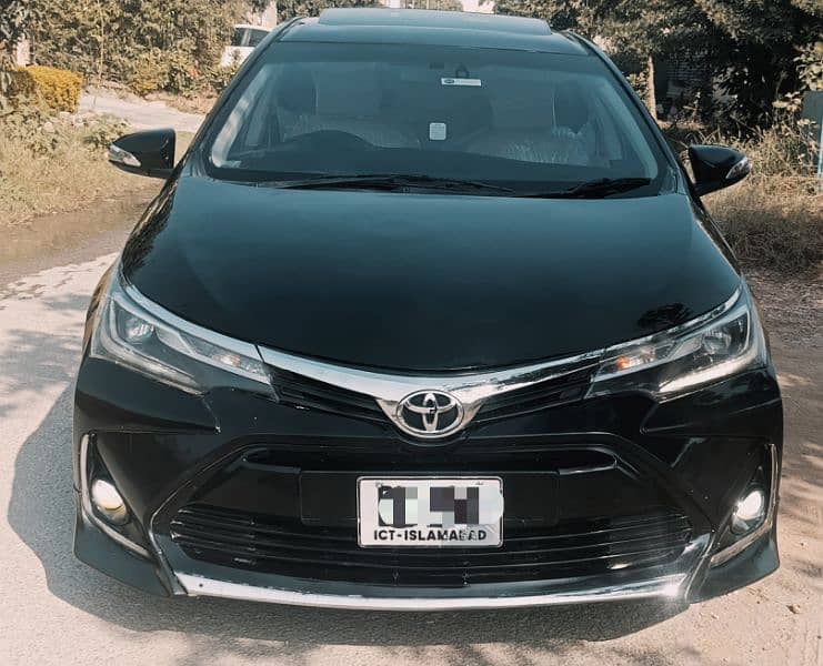 Toyota Altis Grande 2015 0