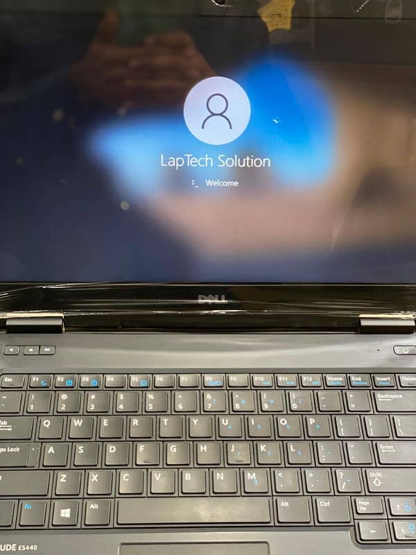 Dell Latitude E5440 Core i5 4th 4GB Ram 128 GB SSD 030**19**60**988**2 4