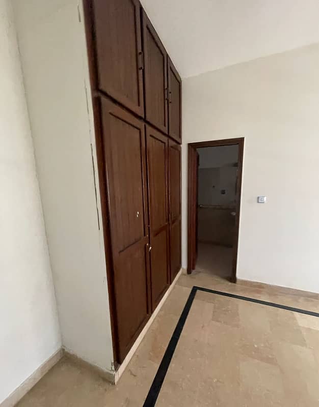 10 marla upper portion for rent 3