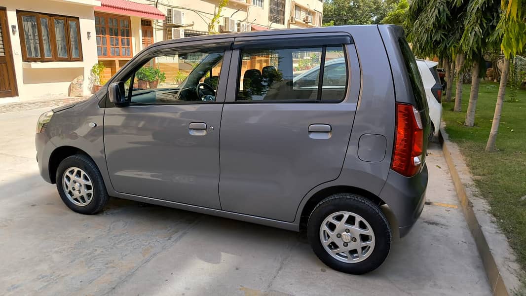 Suzuki Wagon R AGS 2022 2