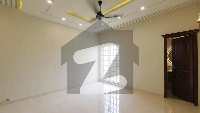 10 Marla Lower Portion Available For Rent In Lda Avenue Block M 2