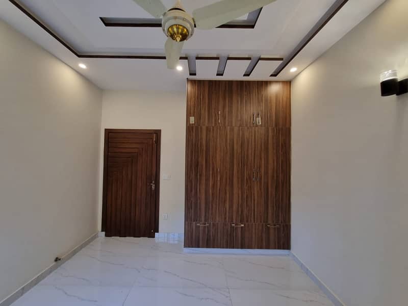 Brand New House For Sale In Nespak Face 3 9