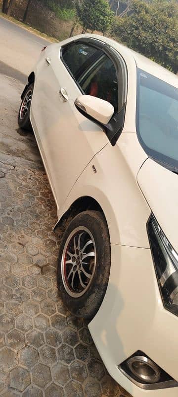 Toyota Corolla GLI 2015/16 contact 03002483888 2